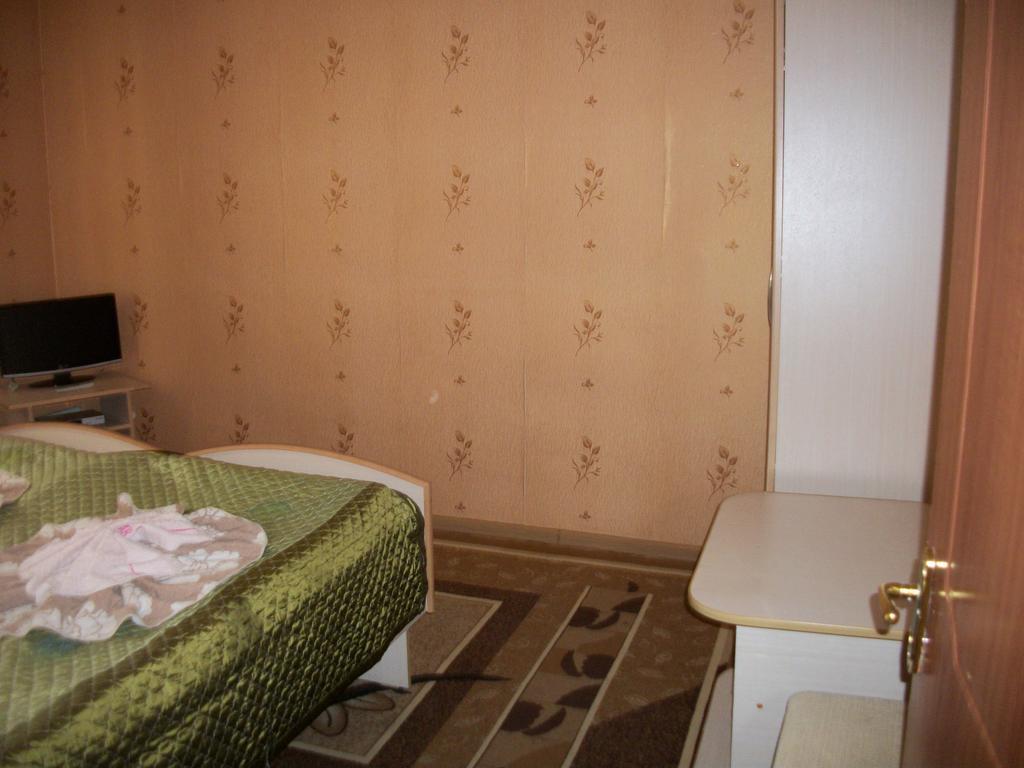 Enirest Hotel Karakol Exterior photo